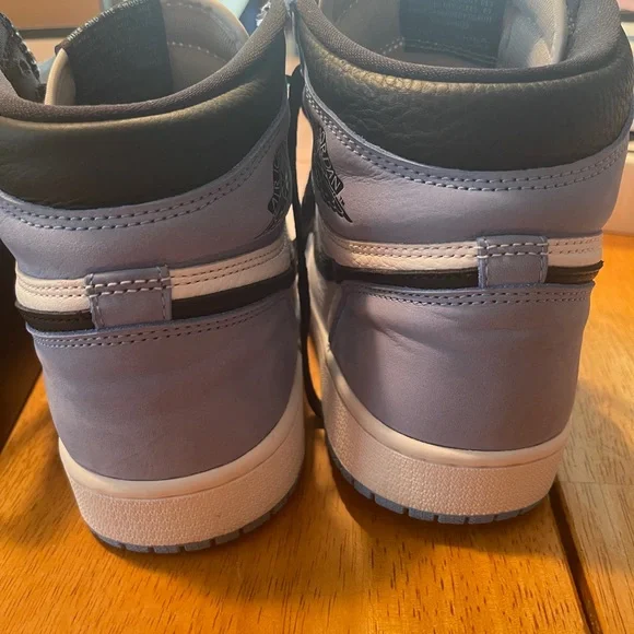 Jordan 1 University blue